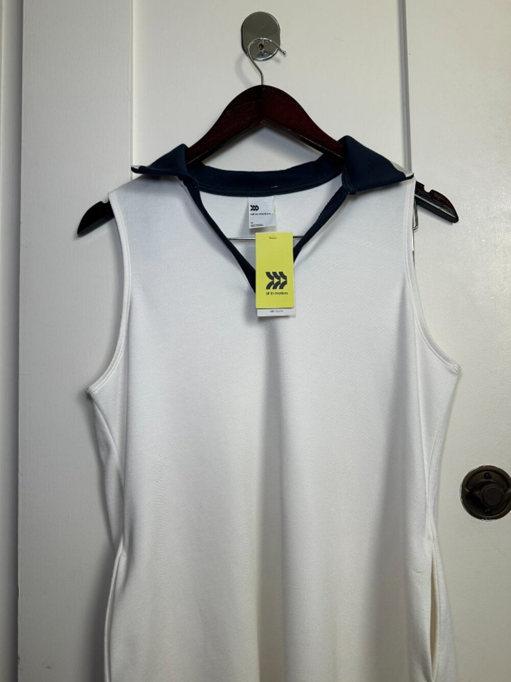 All in Motion Airy Sleek Sleeveless Polo Dress White Navy Women Medium NWT - Picture 6 of 10